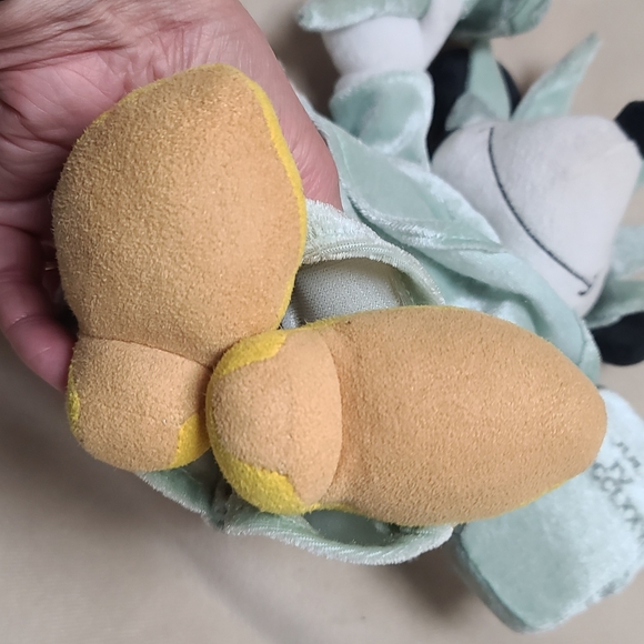 Plush Statue of Liberty Plush, Minnie Mouse, Nyc - Picture 7 of 8